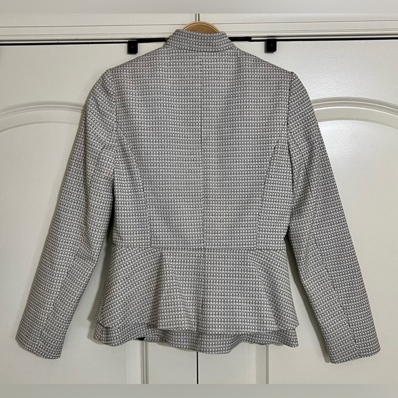 WHBM Blazer/Jacket - Light Gray and Black - Size 0 - - Picture 2 of 12